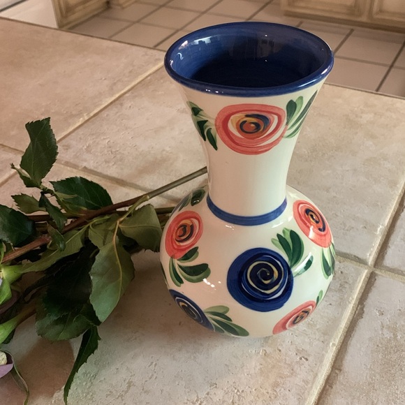 Gail Pittman Vase - Picture 2 of 7